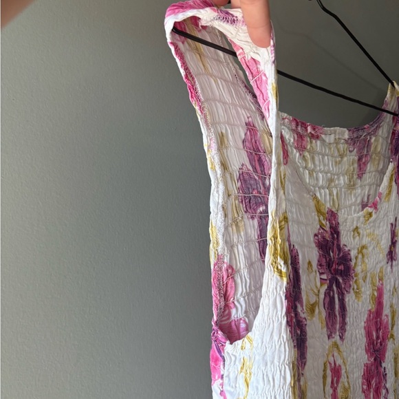 Floral Sleeveless Dress - White and Purple, stretchy, flowy 
Size large - Picture 4 of 5